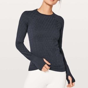 Lululemon Restless Pullover Cable knit Long Sleeve Navy Blue Shirt